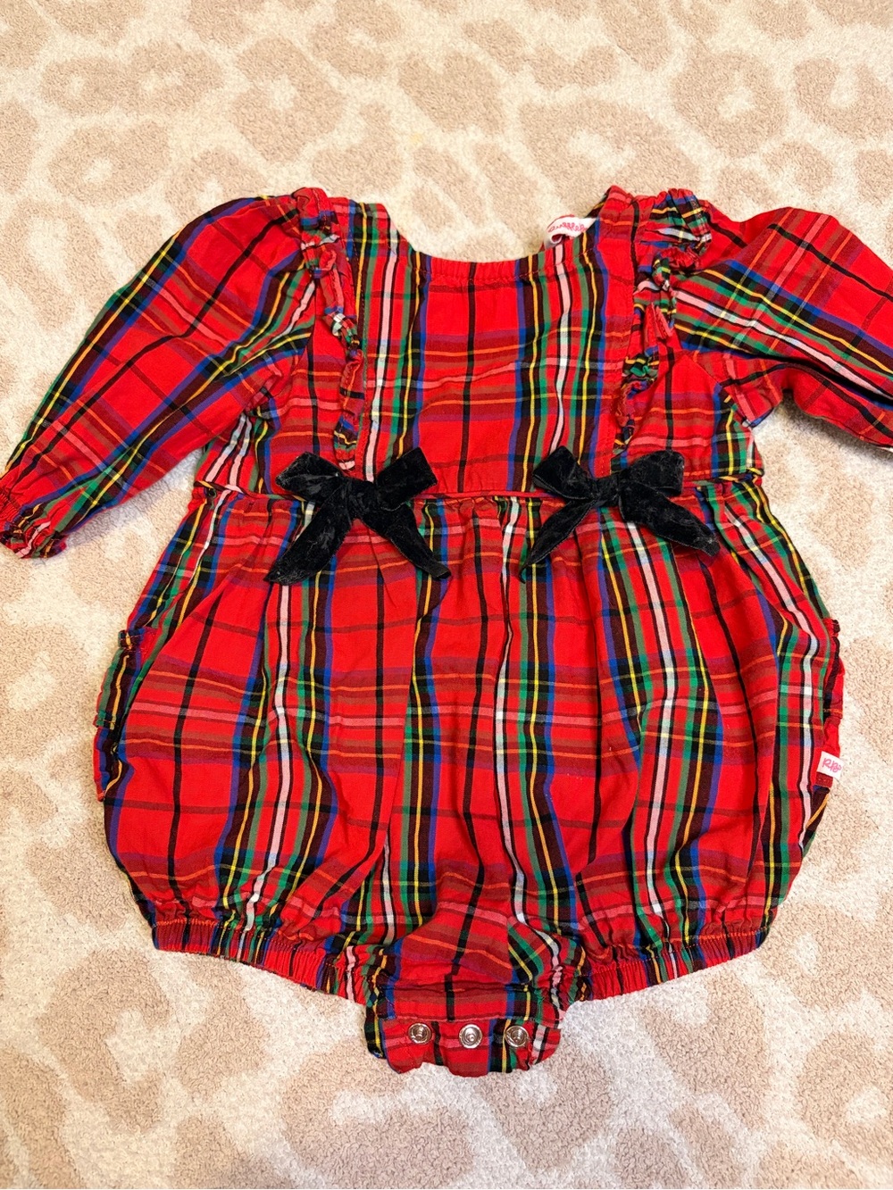 RuffleButts Christmas Bubble Romper with Velvet Bows 6-12M